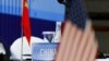 Государственные флаги Китая и США. Совет Безопасности ООН, REUTERS/Thomas Peter/Pool (архивное фото) 