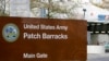 ARCHIVO - La entrada principal del Cuartel Patch del Ejército de Estados Unidos en Stuttgart, Alemania, el 28 de noviembre de 2006, donde se encuentra la sede del Comando Europeo de Estados Unidos (EUCOM).