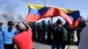 Presidente de Ecuador recibe a indígenas y alcaldes en quinto día de protestas