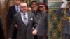 Le Roi Mohammed VI du Maroc arrive pour la cérémonie de signature entre le Maroc et le constructeur automobile chinois "BYD auto" , au Palais Royal de Casablanca, le 9 décembre 2017.
