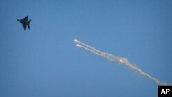 Fim dos ataques? Avião da NATO em acção no Afeganistão