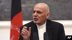 نمایندۀ خاص بریتانیا برای افغانستان و پاکستان گفته است که اسلام‌آباد تأکید دارد که روند برگشت مهاجرین افغان، تسریع گردد
