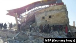 Rumah sakit di provinsi Idlib di Suriah utara yang hancur kena serangan udara. Foto: Organisasi Dokter Tanpa Tapal Batas