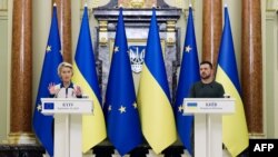 Глава Еврокомиссии Урсула фон дер Ляйен на совместной пресс-конферении с президентом Украины Владимиром Зеленским. Архивное фото. Киев, 20 сентября 2024 г.
