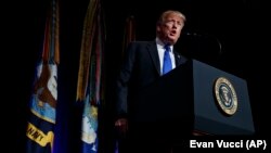 Predsednik SAD Donald Tramp predstavlja novu strategiju raketne odbrane u Pentagonu