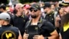 ARCHIVO - Enrique Tarrio en Portland, Oregón, el 17 de agosto de 2019. (AP/Noah Berger)