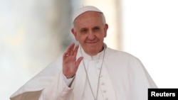 El Papa saludó a la Asociación Meter, organización religiosa que lucha contra todo tipo de abusos, incluido el sexual, cometido contra menores.