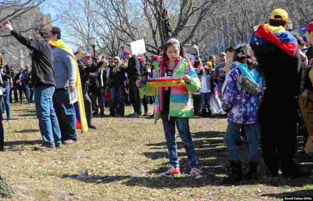 Venezolanos protestan en las calles de Washington