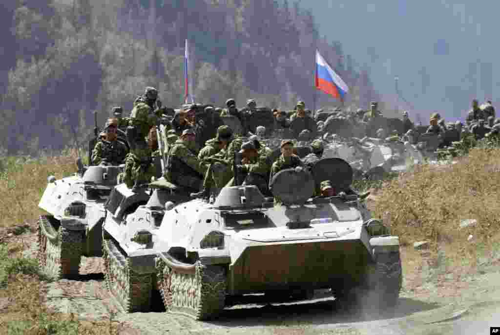 ВС России обладали подавляющим преимуществом в вооружениях: они, в частности, полностью контролировали воздушное пространство. 