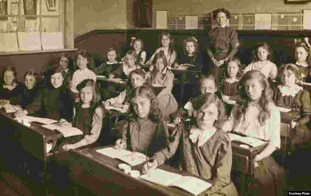 Schoolgirls posed stoically in Miss Bowls' class in a local school, circa 1905. (Photo courtesy Lindfield House Museum)