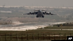 Aviones de la coalición encabezada por EE.UU. contra ISIS usan la base Incirlik, en Turquía. 