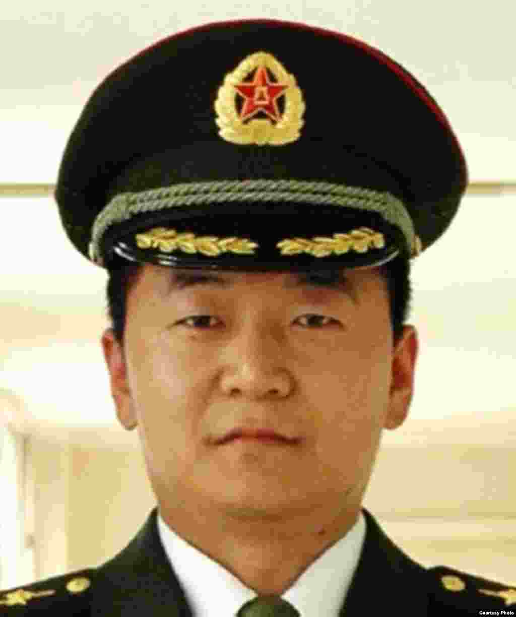 中国人民解放军61398部队网络部队第3支队成员孙凯良(Sun Kailiang)(FBI照片)