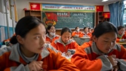 རྒྱ་ནག་ལ་ཟུར་ཁྲིད་སློབ་གྲྭ་སྒོ་བརྒྱབ་སྟེ་ནག་ཚོང་ཁྲོམ་རའི་དགེ་རྒན་ཇེ་མང་།