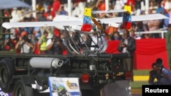 Un drone venezolano es mostrado durante el desfile militar de la independencia, el 5 de julio, en Caracas. El otrora combatido militarismo y armamentismo hoy es abrazado por el Foro de Sao Paulo.