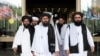 Anggota delegasi Taliban, dipimpin oleh negosiator Mullah Abdul Ghani Baradar (tengah depan) di Moskow, Rusia, 30 Mei 2019. (Foto: dok).