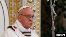 El papa Francisco aprueba las reformas para las monjas 'rebeldes' de EE.UU., pero insiste en que se debe mantener el respeto por la doctrina de la Iglesia.