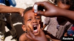Wani yaro ana diga mashi maganin rigakafin polio