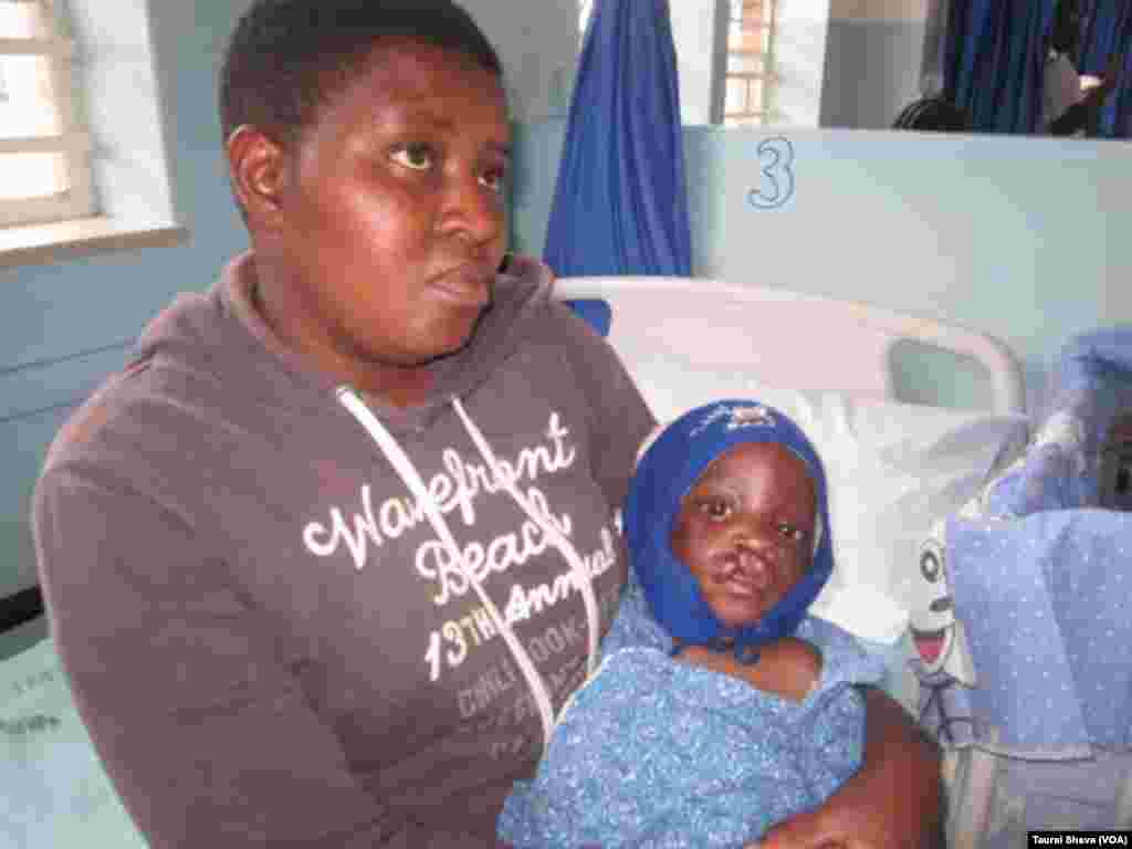 Silethubuhle Mkandla and her child Andiswa Nyoni, beneficiary of the Operation of Hope program