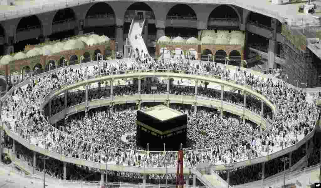 Masallacin Ka'aba Mai Tsarki dake Makka.
