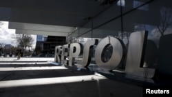 Kantor pusat Repsol di Madrid, Spanyol (foto: Reuters). 