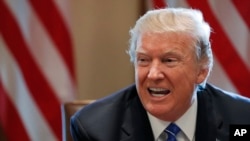 La comunidad política de Estados Unidos y de otros países, considera que la posible decisión de Trump de descertificar el acuerdo nuclear con Irán, traería consecuencias negativas para la región y para el mundo.