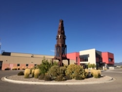 The Institute of American Indian Arts, one of three congressionally chartered colleges in the U.S., has been immersing students in Native American contemporary arts and culture for more than 55 years, Santa Fe, N.M., Oct. 9, 2019. Julie Taboh/VOA