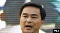 Perdana Menteri Abhisit Vejjajiva (foto: dok) menghadapi tuntutan dari golongan nasionalis untuk bersikap lebih tegas terhadap Kamboja.