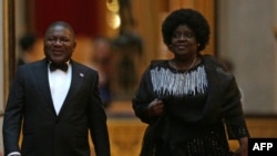 Filipe Nyusi e Isaura Nyusi 