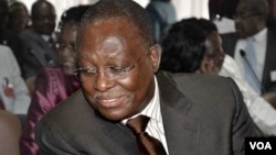 Razão para sorrir.
Vice presidente Manuel Vicente