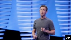 Shugaban Kamfanin Facebook Mark Zuckerberg 